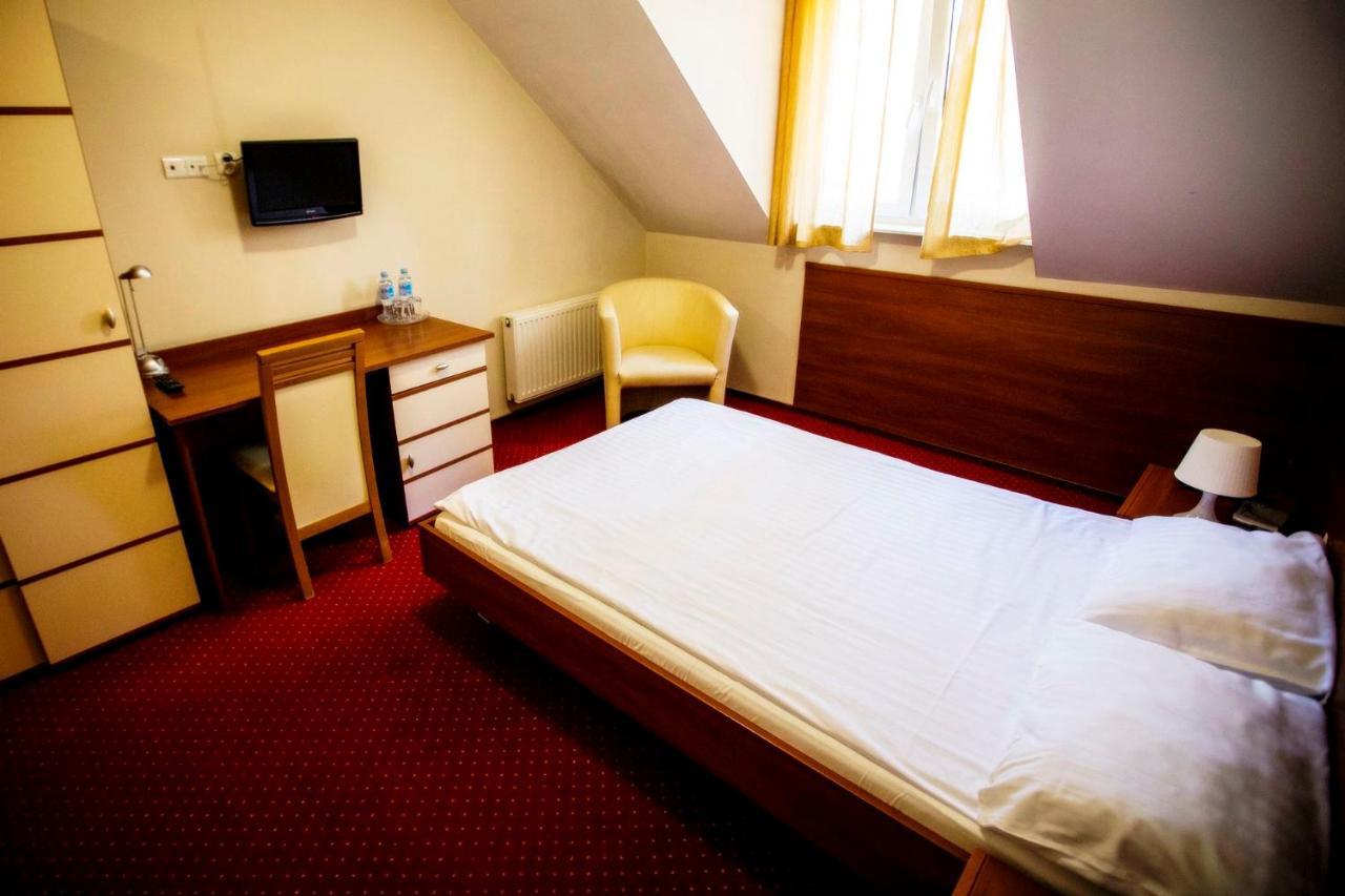 Hotel Luka 拉多姆 外观 照片
