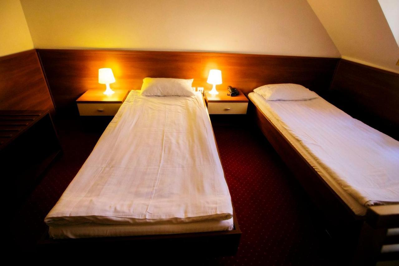 Hotel Luka 拉多姆 外观 照片
